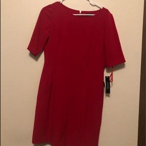 Women’s fashion designers dress size 6 Tahari